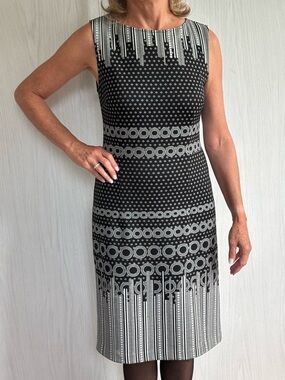 Sleeveless Black and White Patterned Midi Dress
